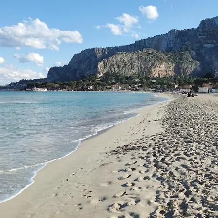 House Mondello